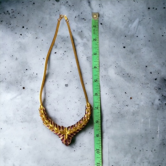 TRIFARI TM Gold Tone Burgundy Enamel Floral Necklace & Earrings Set Demi Parure - Picture 5 of 7